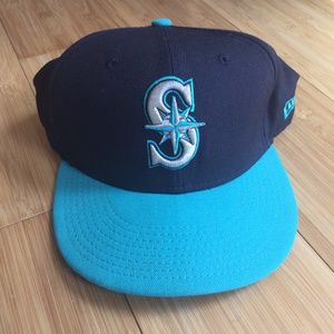 Seattle Mariners fitted baseball hat